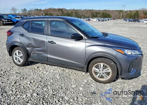 2025 Nissan Kicks Play S z USA, uszkodzony, nr VIN 3N1CP5BV7SL480741